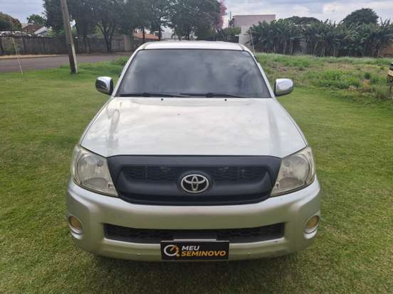 TOYOTA-HILUX-2009