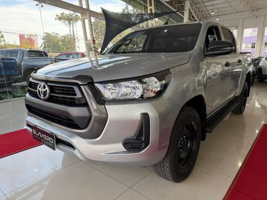 TOYOTA-HILUX-2025