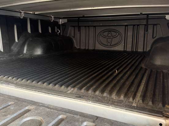 TOYOTA-HILUX-2.8 D-4D TURBO DIESEL CD POWER PACK 4X4 AUTOMÁTICO TOYOTA-HILUX-2025