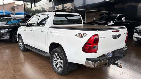 TOYOTA-HILUX-2.8 SRV 4X4 CD 16V DIESEL 4P AUTOMÁTICO TOYOTA-HILUX-2019