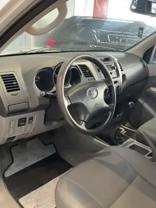 TOYOTA-HILUX-2008