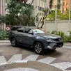 TOYOTA HILUX SW4 2.8 D-4D TURBO DIESEL SRX PLATINUM 7L 4X4 AUTOMÁTICO TOYOTA HILUX SW4 2.8 D-4D TURBO DIESEL SRX PLATINUM 7L 4X4 AUTOMÁTICO