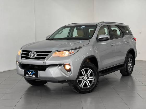 TOYOTA HILUX SW4 2.7 SR 4X2 16V FLEX 4P AUTOMÁTICO