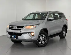 TOYOTA HILUX SW4 2.7 SR 4X2 16V FLEX 4P AUTOMÁTICO TOYOTA HILUX SW4 2.7 SR 4X2 16V FLEX 4P AUTOMÁTICO