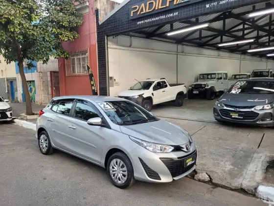 TOYOTA YARIS 1.3 16V FLEX XL LIVE MULTIDRIVE TOYOTA YARIS 1.3 16V FLEX XL LIVE MULTIDRIVE
