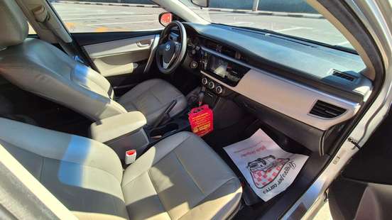 TOYOTA-COROLLA-2015