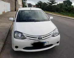 TOYOTA ETIOS 1.3 XS 16V FLEX 4P MANUAL TOYOTA ETIOS 1.3 XS 16V FLEX 4P MANUAL