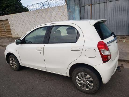 TOYOTA-ETIOS-1.3 XS 16V FLEX 4P MANUAL TOYOTA-ETIOS-2012