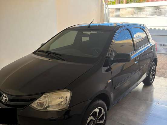 TOYOTA-ETIOS-1.3 XS 16V FLEX 4P MANUAL TOYOTA-ETIOS-2013