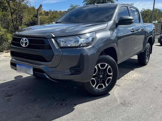 TOYOTA-HILUX-2.8 D-4D TURBO DIESEL CD POWER PACK 4X4 AUTOMÁTICO TOYOTA-HILUX-2025