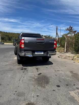TOYOTA-HILUX-2025