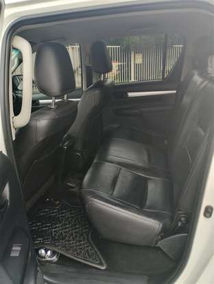 TOYOTA-HILUX-2018
