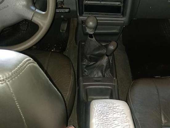 TOYOTA-HILUX-3.0 SRV 4X4 CD 16V TURBO DIESEL 4P MANUAL TOYOTA-HILUX-2001