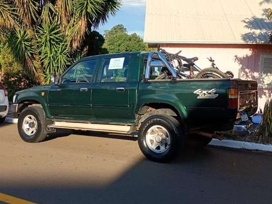 TOYOTA-HILUX-3.0 SRV 4X4 CD 16V TURBO DIESEL 4P MANUAL TOYOTA-HILUX-2001