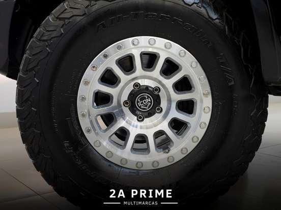 TOYOTA-TUNDRA-5.7 XSP 4X4 CD V8 32V GASOLINA 4P AUTOMÁTICO TOYOTA-TUNDRA-2010