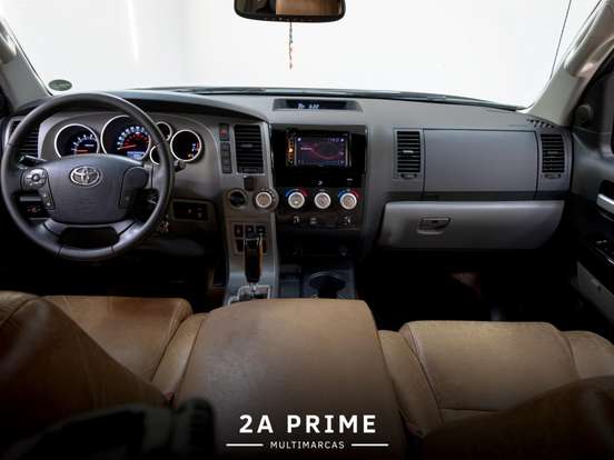 TOYOTA-TUNDRA-5.7 XSP 4X4 CD V8 32V GASOLINA 4P AUTOMÁTICO TOYOTA-TUNDRA-2010