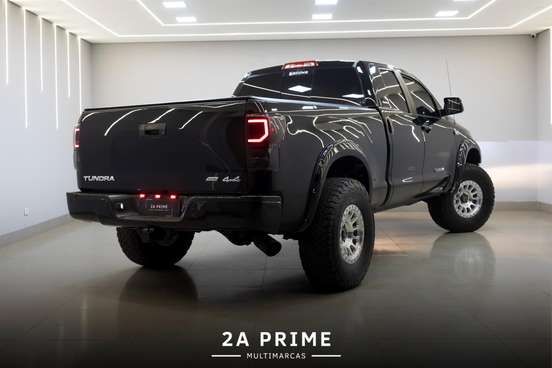 TOYOTA-TUNDRA-2010
