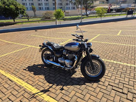 TRIUMPH BONNEVILLE SPEEDMASTER 