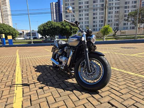 TRIUMPH-BONNEVILLE SPEEDMASTER-2023