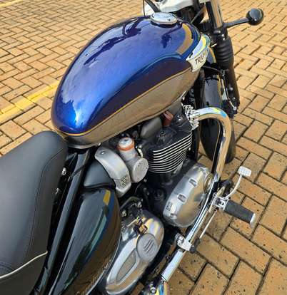 TRIUMPH-BONNEVILLE SPEEDMASTER-2023