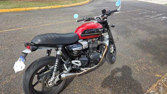 TRIUMPH-SPEED TWIN-2021
