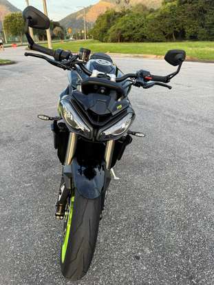 TRIUMPH-STREET TRIPLE RS ABS-2025