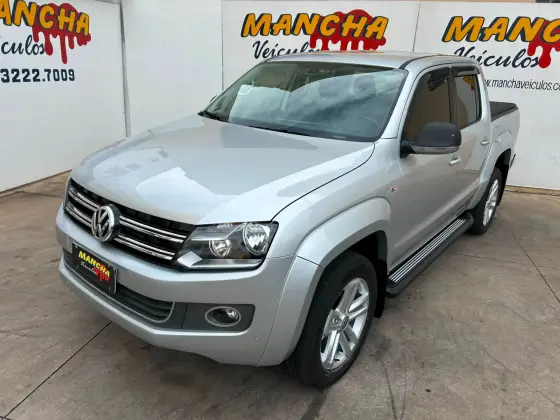 VOLKSWAGEN AMAROK 2.0 HIGHLINE 4X4 CD 16V TURBO INTERCOOLER DIESEL 4P AUTOMÁTICO VOLKSWAGEN AMAROK 2.0 HIGHLINE 4X4 CD 16V TURBO INTERCOOLER DIESEL 4P AUTOMÁTICO