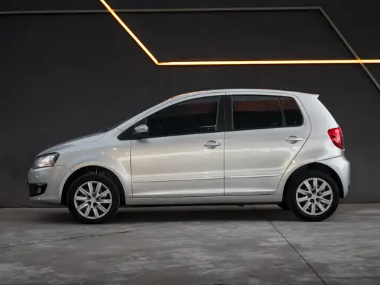 VOLKSWAGEN-FOX-1.0 MI 8V FLEX 4P MANUAL VOLKSWAGEN-FOX-2013