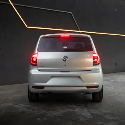 VOLKSWAGEN-FOX-2013