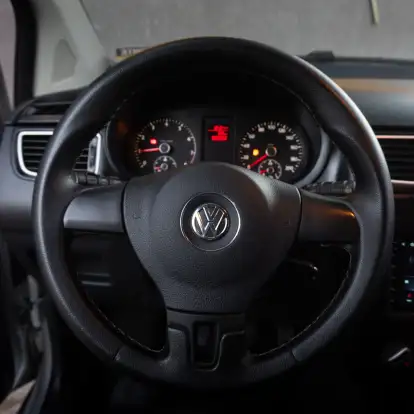 VOLKSWAGEN-FOX-1.0 MI 8V FLEX 4P MANUAL VOLKSWAGEN-FOX-2013