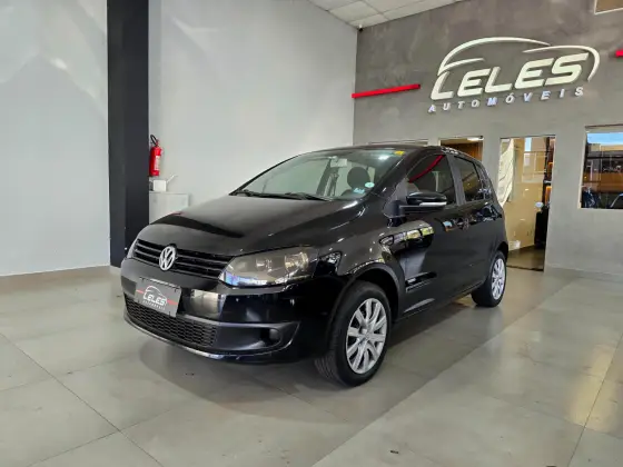 VOLKSWAGEN FOX 1.0 MI TREND 8V FLEX 4P MANUAL VOLKSWAGEN FOX 1.0 MI TREND 8V FLEX 4P MANUAL
