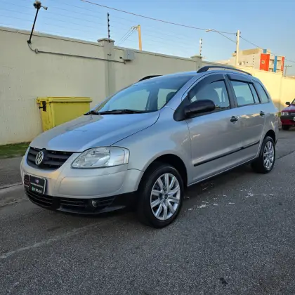 VOLKSWAGEN FOX 1.6 MI PLUS 8V FLEX 4P MANUAL VOLKSWAGEN FOX 1.6 MI PLUS 8V FLEX 4P MANUAL