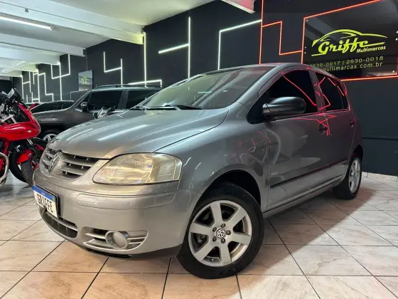 VOLKSWAGEN FOX 1.6 MI PLUS 8V FLEX 4P MANUAL VOLKSWAGEN FOX 1.6 MI PLUS 8V FLEX 4P MANUAL