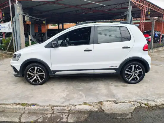 VOLKSWAGEN-FOX-2018