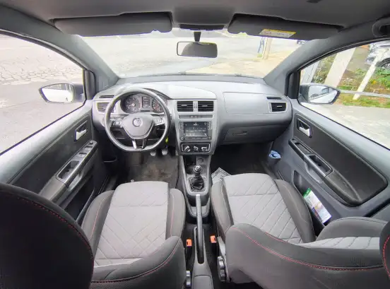 VOLKSWAGEN-FOX-2018