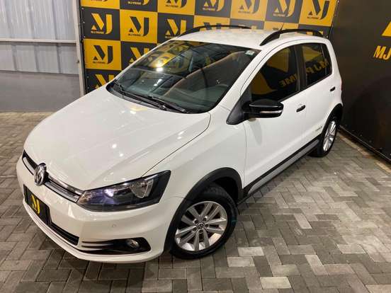 VOLKSWAGEN-FOX-2017