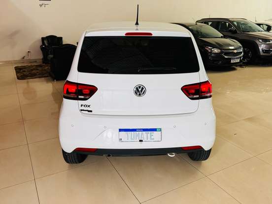VOLKSWAGEN-FOX-2020