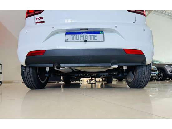 VOLKSWAGEN-FOX-2020