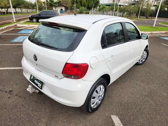 VOLKSWAGEN-GOL-1.6 MI SELEÇÃO 8V FLEX 4P MANUAL G.VI VOLKSWAGEN-GOL-2013