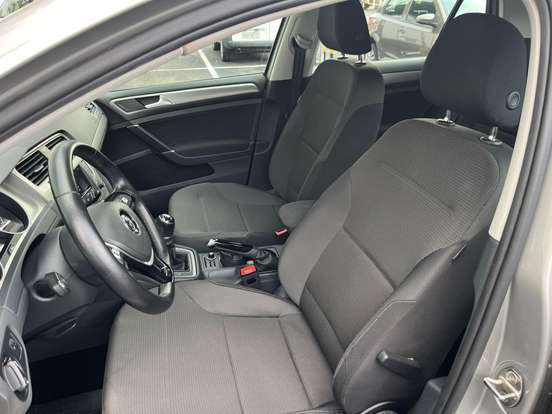 VOLKSWAGEN-GOLF-1.0 TSI COMFORTLINE 12V TOTAL FLEX 4P MANUAL VOLKSWAGEN-GOLF-2017