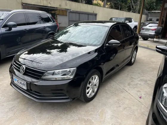 VOLKSWAGEN JETTA 1.4 16V TSI COMFORTLINE GASOLINA 4P TIPTRONIC VOLKSWAGEN JETTA 1.4 16V TSI COMFORTLINE GASOLINA 4P TIPTRONIC