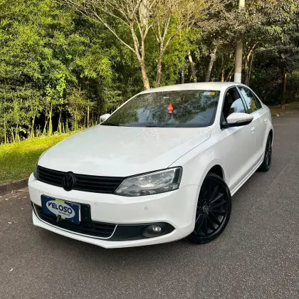 VOLKSWAGEN JETTA 2.0 TSI HIGHLINE 200CV GASOLINA 4P TIPTRONIC VOLKSWAGEN JETTA 2.0 TSI HIGHLINE 200CV GASOLINA 4P TIPTRONIC