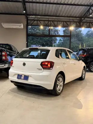 VOLKSWAGEN-POLO-2018