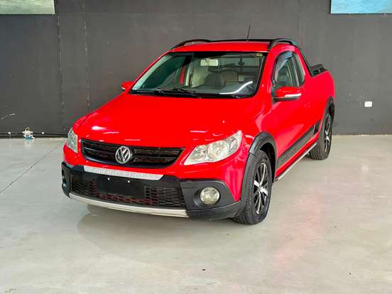 VOLKSWAGEN-SAVEIRO-2011