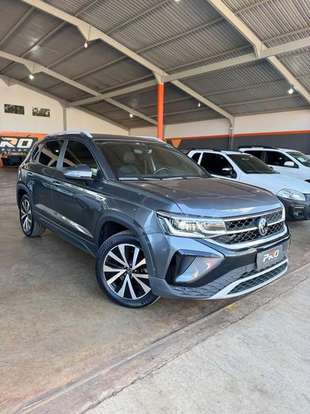 VOLKSWAGEN-TAOS-2023