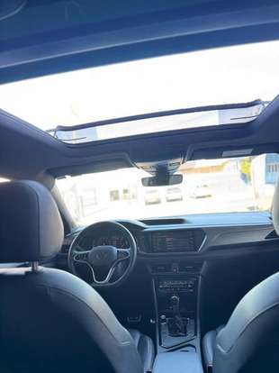 VOLKSWAGEN-TAOS-2023