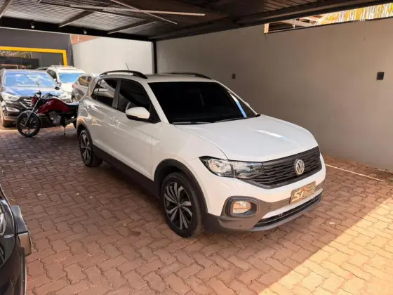 VOLKSWAGEN T-CROSS 1.0 200 TSI TOTAL FLEX AUTOMÁTICO VOLKSWAGEN T-CROSS 1.0 200 TSI TOTAL FLEX AUTOMÁTICO
