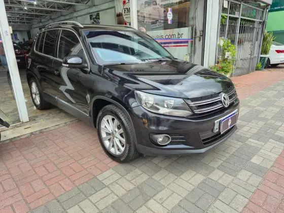 VOLKSWAGEN TIGUAN 2.0 TSI 16V TURBO GASOLINA 4P TIPTRONIC VOLKSWAGEN TIGUAN 2.0 TSI 16V TURBO GASOLINA 4P TIPTRONIC