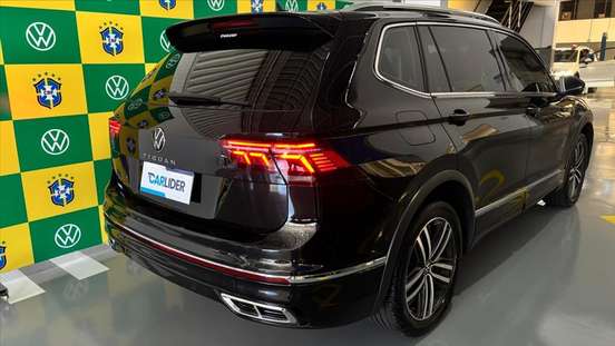 VOLKSWAGEN-TIGUAN-2024