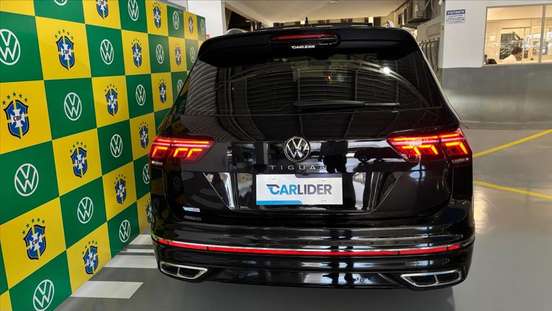 VOLKSWAGEN-TIGUAN-2024